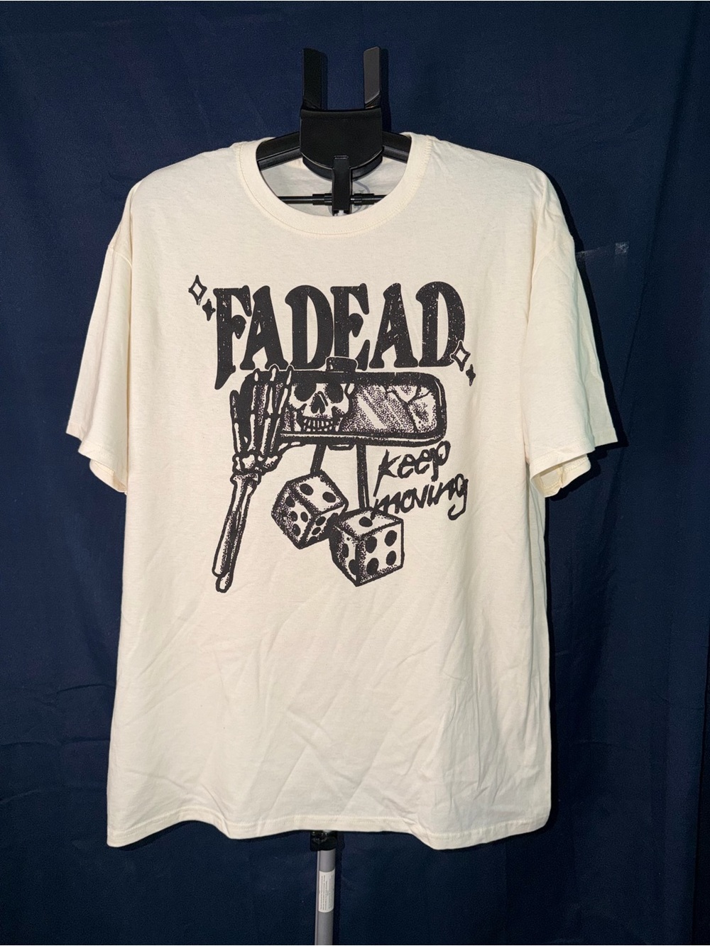 FADEAD by CVLA Keep Moving Skeleton Graphic Tee XL